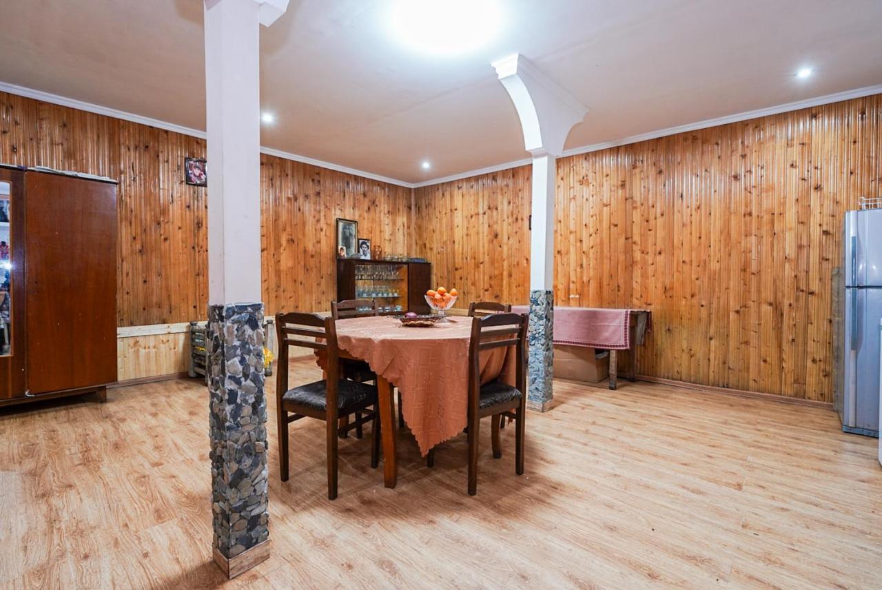 Bori'S Guesthouse Ushguli Esterno foto