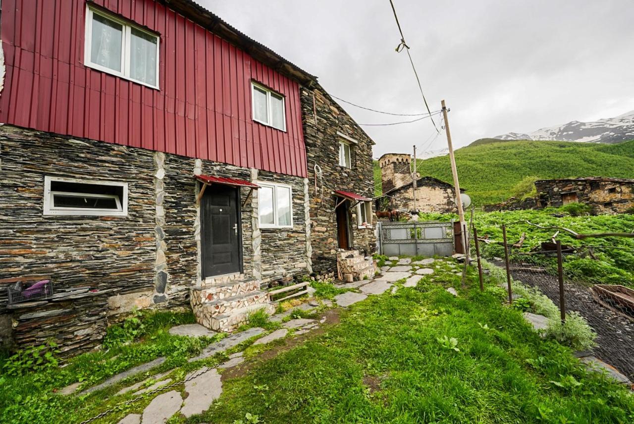 Bori'S Guesthouse Ushguli Esterno foto